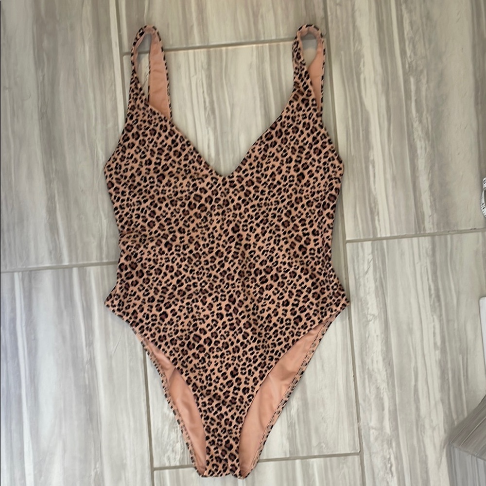 NWOT Leopard Print One-Piece Swimsuit